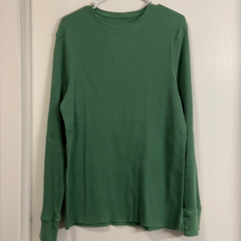 Urban pipeline thermal long sleeve shirt.